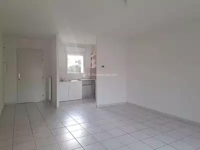 Carmaux 81400 Location appartement 3 pièces t3 au dernier étage