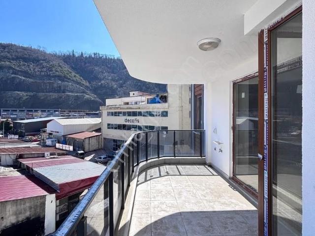 Carmen /gedikkaya Mh. Müstakil Ayarı 3+1 140m2 Deniz Manzaralı