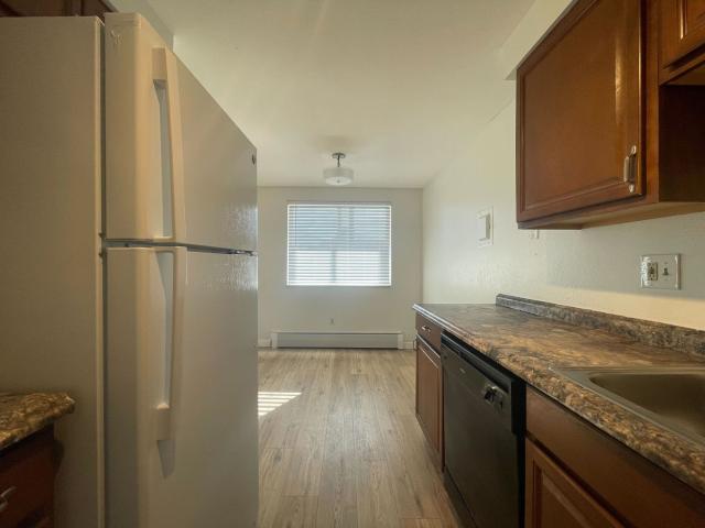 Carmen Rosa #3 | Look & Lease Special: 6 WEEKS FREE RENT 3 Bed Apt in Lakewood!