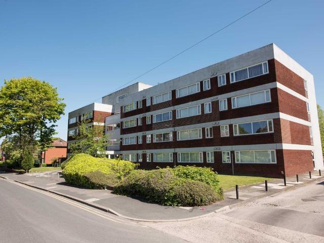 Carmel Court Holland Road, Manchester M8, 1 bed flat to rent, £800 pcm | PrimeLocation