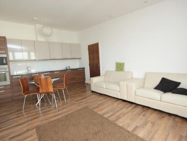 Carmine Wharf, Copenhagen Place, Limehouse E14, 2 bed flat to rent, £2,200 pcm | PrimeLocation