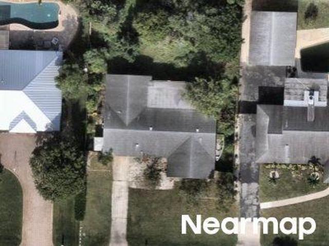 Carnation Cir N