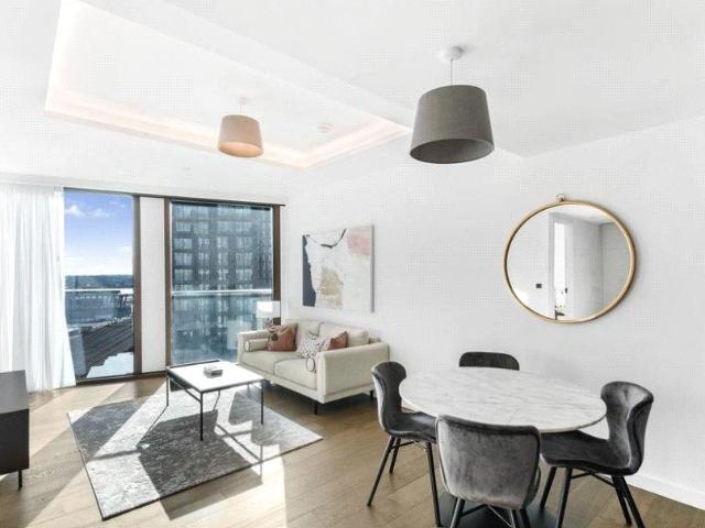 Carnation Way, Thames City, SW8 1 bed apartment to rent £4,000 pcm £923 pw
