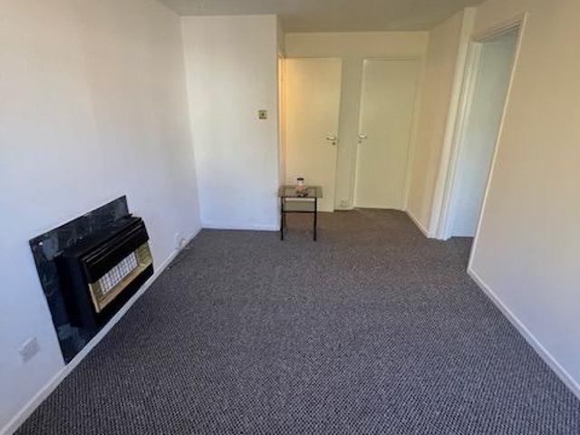 Carnegie Avenue, Tipton DY4, 1 bed flat to rent, £700 pcm | PrimeLocation