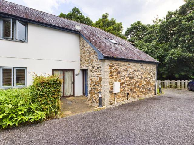 Carnon Downs, Truro 2 bed house to rent £1,450 pcm £335 pw