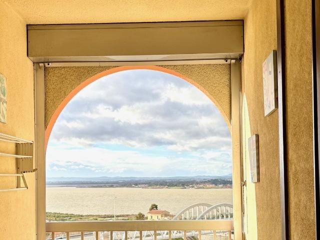 CARNON PLAGE STUDIO CABINE VUE EXEPTIONNELLE !