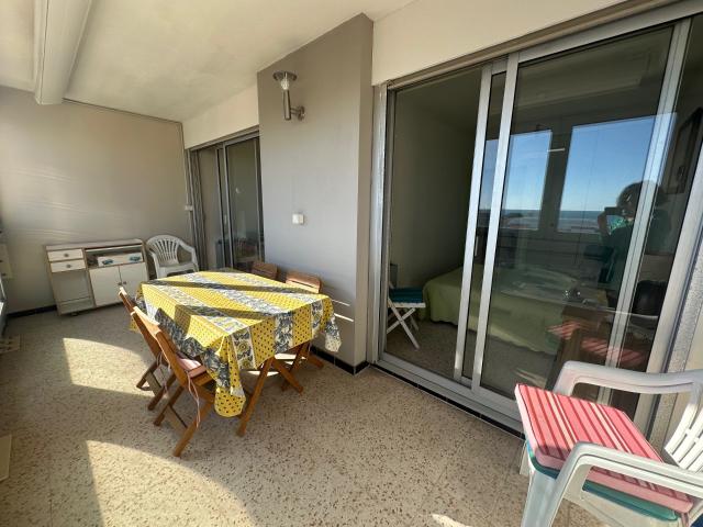 CARNON PLAGE T2 48 m2 hab VUE MER PARKING
