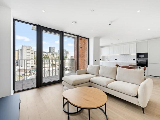 Carnwath Road, London, SW6 1 bed apartment to rent £3,467 pcm £800 pw
