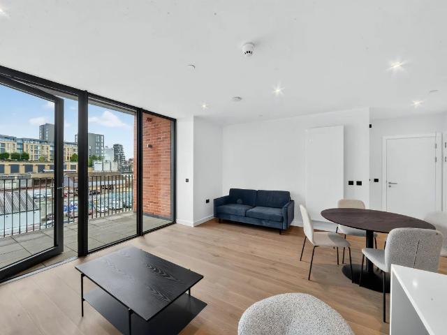 Carnwath Road, London SW6, 1 bed flat to rent, £3,250 pcm | PrimeLocation