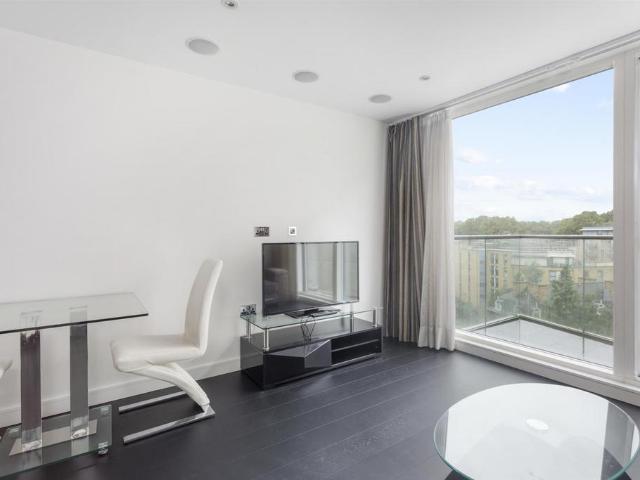 Caro Point, Grosvenor Waterside, 5. 1 bed apartment to rent £3,142 pcm £725 pw