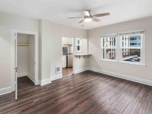 Carolina Court 1 Bedroom Apartment for Rent at 527 Eastlake Ave E, Seattle, WA 98109 South Lake Union