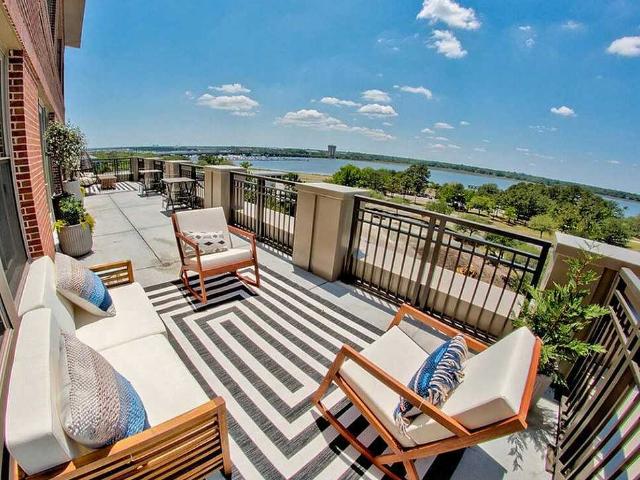 Caroline 2 Bedroom Apartment for Rent at 99 Westedge St, Charleston, SC 29403 Westside