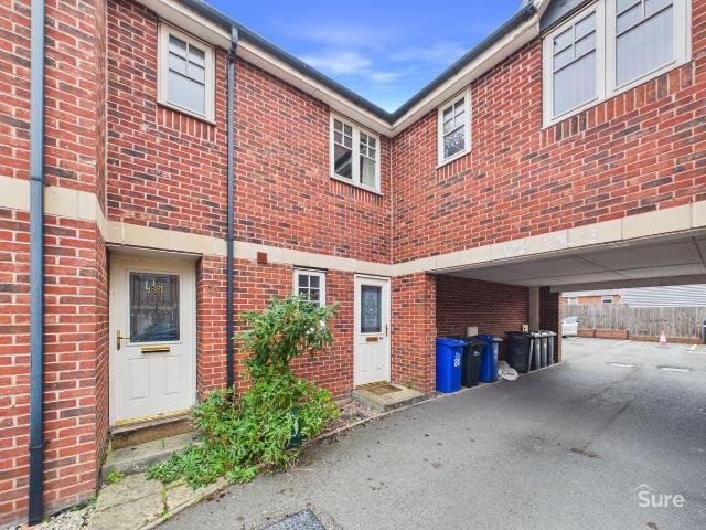 Caroline Court, Burton On Trent DE14, 2 bed flat to rent, £850 pcm | PrimeLocation