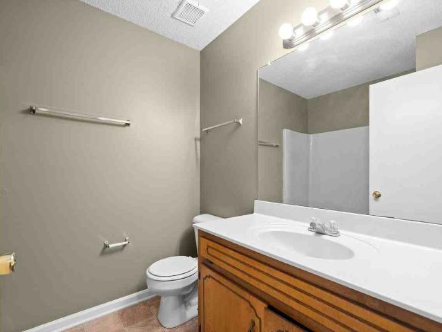Caroline Dr 2450 x8 2 Bedroom Apartment for Rent at 2450 Caroline Dr, Clarksville, TN 37042