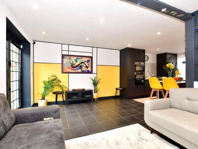 Caroline Square Margate CT9 4 bed terraced house to rent £1,900 pcm £438 pw
