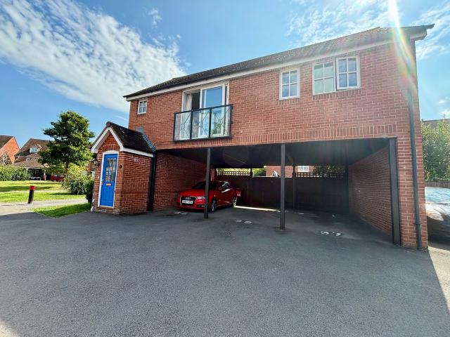 Carpenter Drive, Amesbury, Salisbury SP4, 2 bed detached house to rent, £1,150 pcm | PrimeLocation
