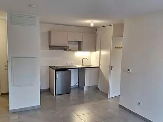 Carpentras 84200 Achat / Vente appartement 2 pièces t2 terrasse