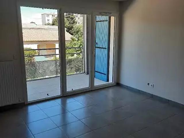 Carpentras 84200 Location appartement 2 pièces t2