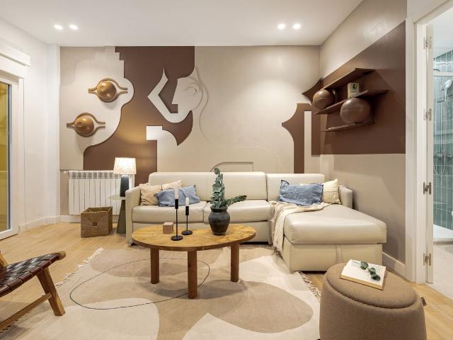 Carpo 2 bedrooms and patio in Trafalgar, Madrid Amsterdam Apartments for Rent