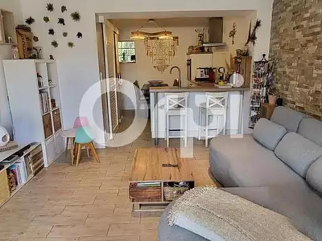 Carqueiranne 83320 Achat / Vente appartement 3 pièces t3 terrasse
