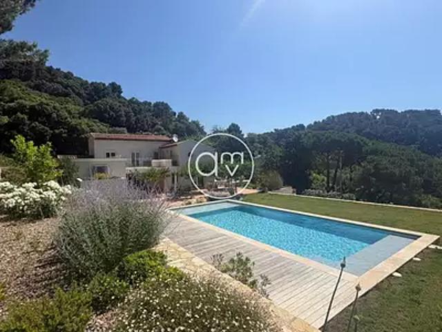 Carqueiranne 83320 Achat / Vente maison 7 pièces t7