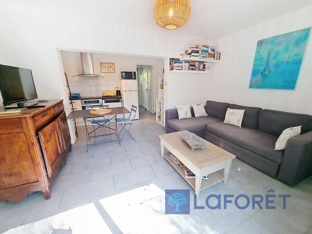 CARQUEIRANNE PORT Appartement RDJ Meublée 2 pièce s 40 m2
