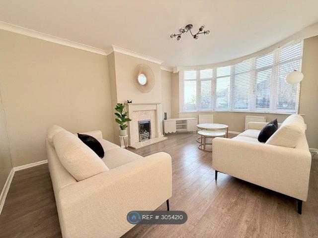 Carr Manor View, Leeds LS17, 3 bed semi detached house to rent, £1,900 pcm | PrimeLocation
