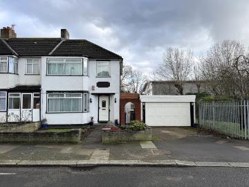 Carr Road, Northolt UB5, 3 bed end terrace house to rent, £2,500 pcm | PrimeLocation