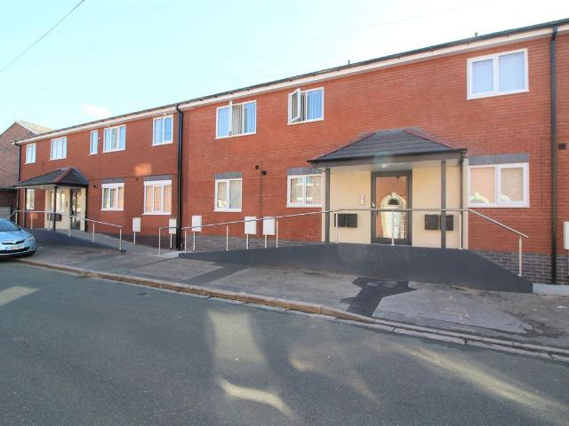 Carr Street, Bamber Bridge PR5, 2 bed flat to rent, £700 pcm | PrimeLocation