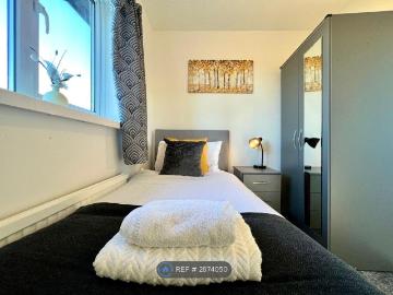 Carradale, Peterborough PE2, 4 bed detached house to rent, £3,000 pcm | PrimeLocation