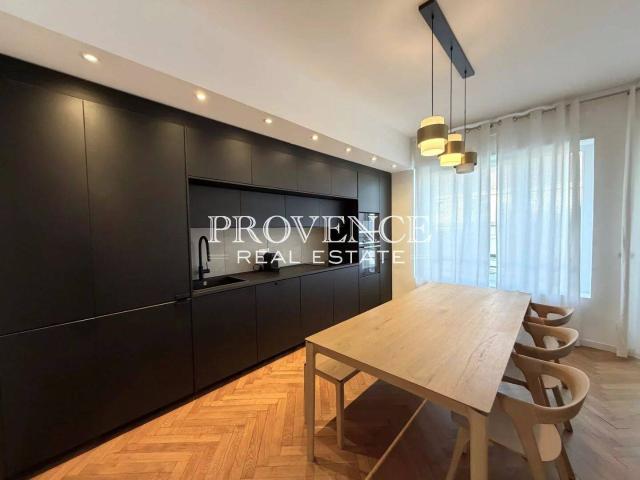 CARRE D'OR LUXUEUX T3 MEUBLE AV GARAGE