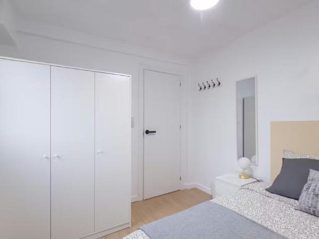 Carrer Colón, Paiporta, Valencian Community 46200