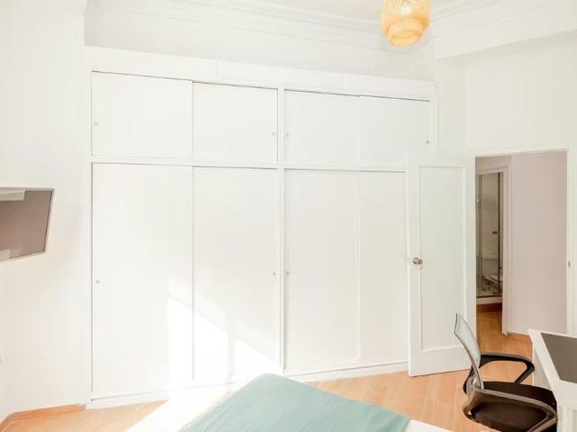 Carrer Cadis, Valencia, Valencian Community 46006