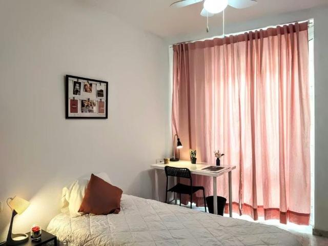 Carrer Calatrava, Valencia, Valencian Community 46001