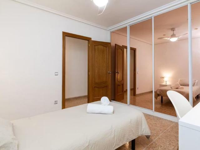 Carrer Alejandro VI, Valencia, Valencian Community 46005
