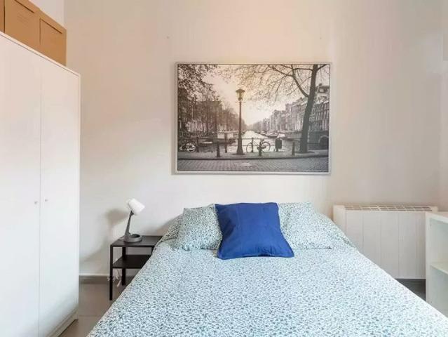 Carrer Almirall Cadarso, Valencia, Valencian Community 46005