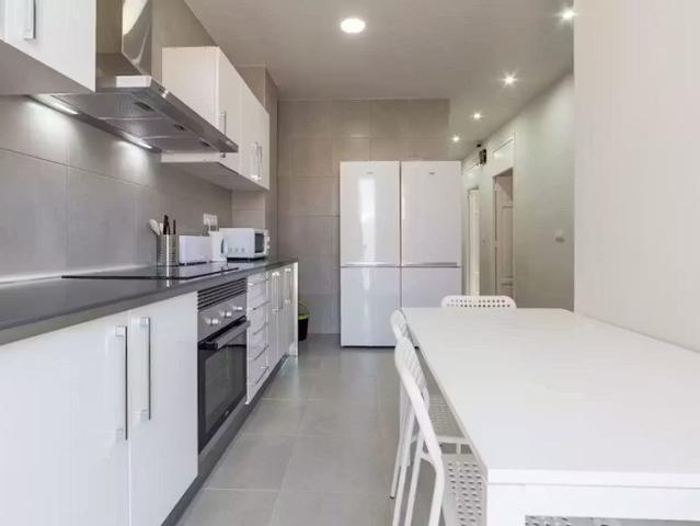 Carrer Almirall Cadarso, Valencia, Valencian Community 46005