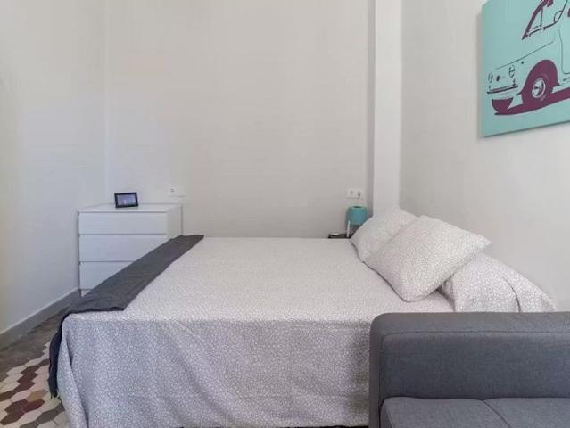 Carrer Almirall Cadarso, Valencia, Valencian Community 46005
