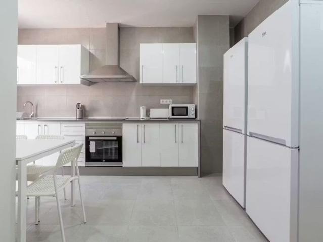 Carrer Almirall Cadarso, Valencia, Valencian Community 46005