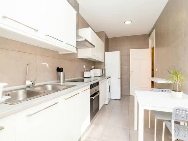 Carrer Almirall Cadarso, Valencia, Valencian Community 46005