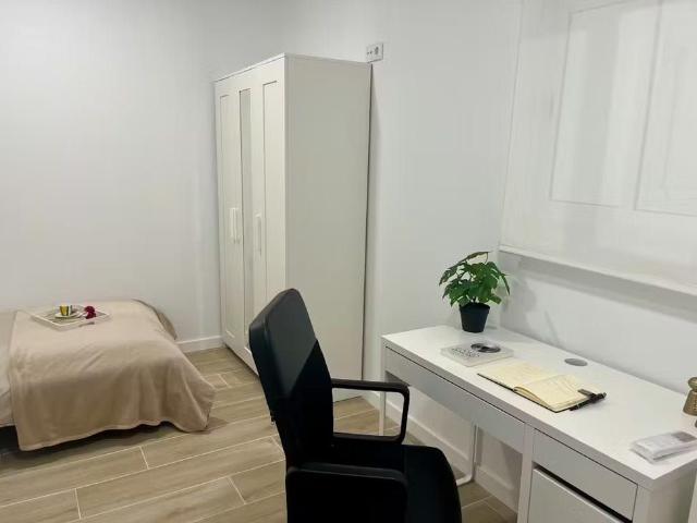 Carrer Balmes, Burjassot, Valencian Community 46100