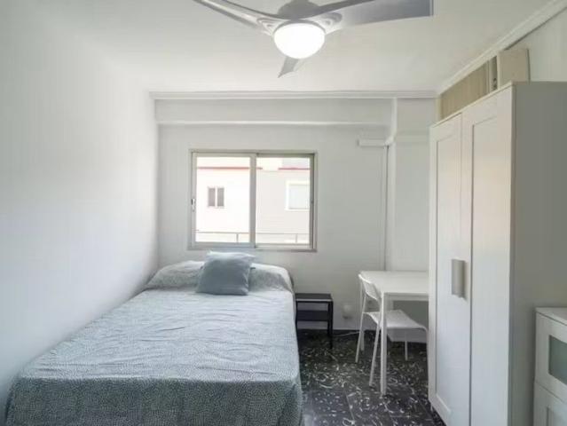 Carrer Germans Villalonga, Valencia, Valencian Community 46020