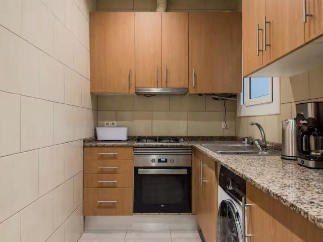 Carrer d'Occident, L'Hospitalet de Llobregat, Catalonia 08903