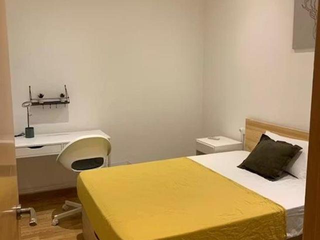 Carrer d'Occident, L'Hospitalet de Llobregat, Catalonia 08903
