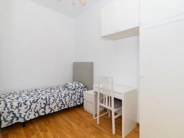 Carrer D'Alberic, Valencia, Valencian Community 46008