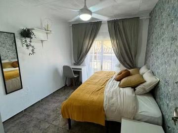 Carrer de Campoamor, Torrent, Valencian Community 46900