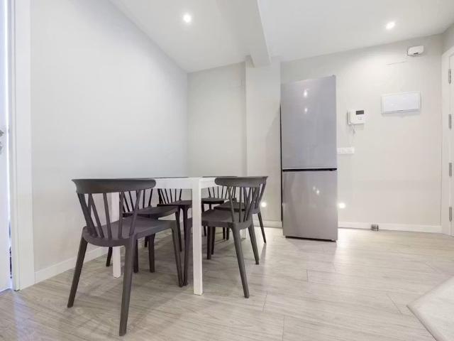 Carrer de Caravaca, Valencia, Valencian Community 46021