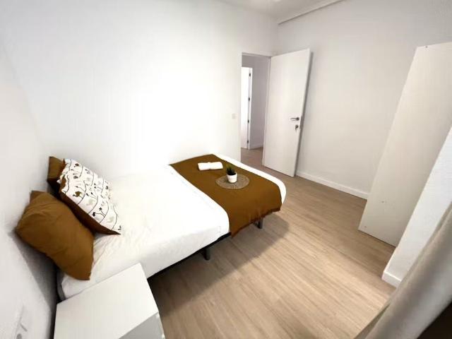 Carrer de Carreres Puchalt, Valencia, Valencian Community 46020