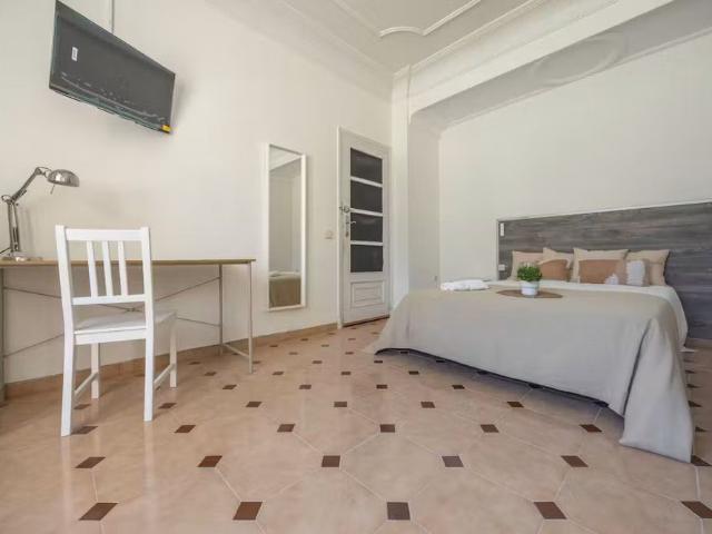 Carrer de Ciscar, Valencia, Valencian Community 46005