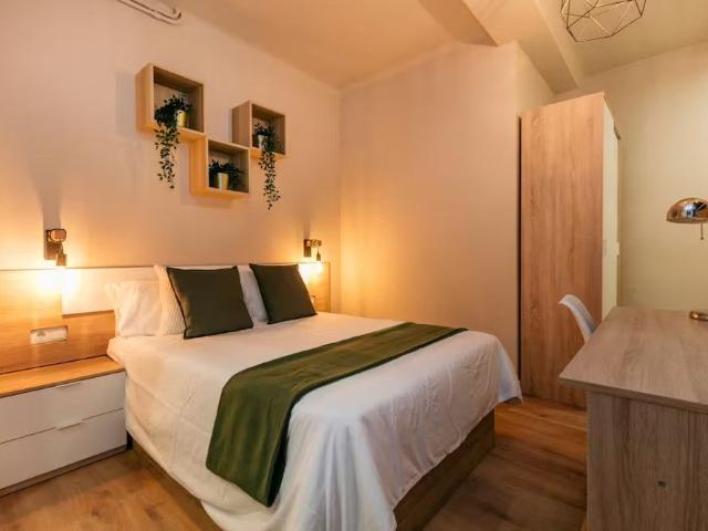 Carrer de Balmes, Barcelona, Catalonia 08006